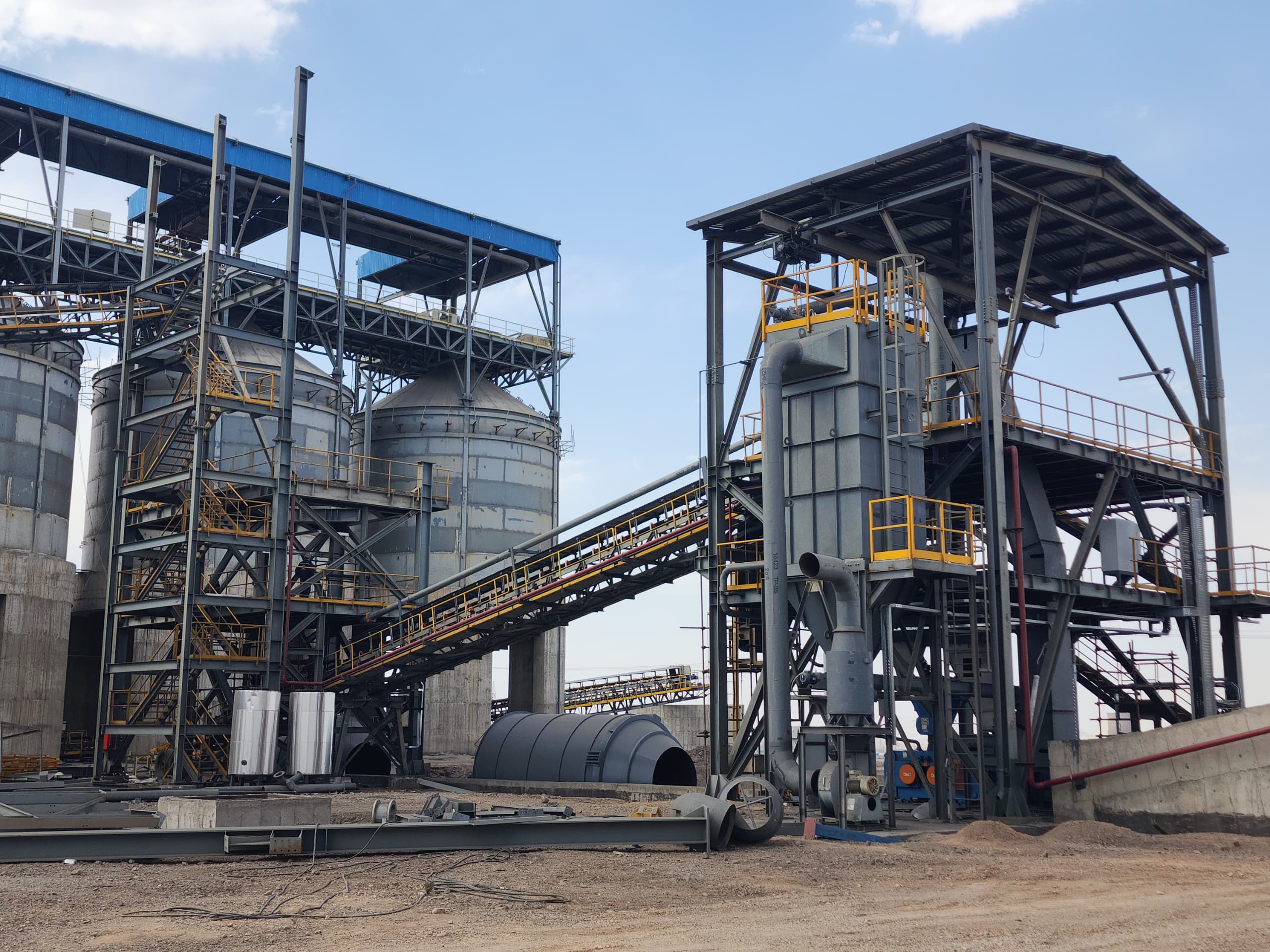 نوار نقاله صنعتی در خط تولید