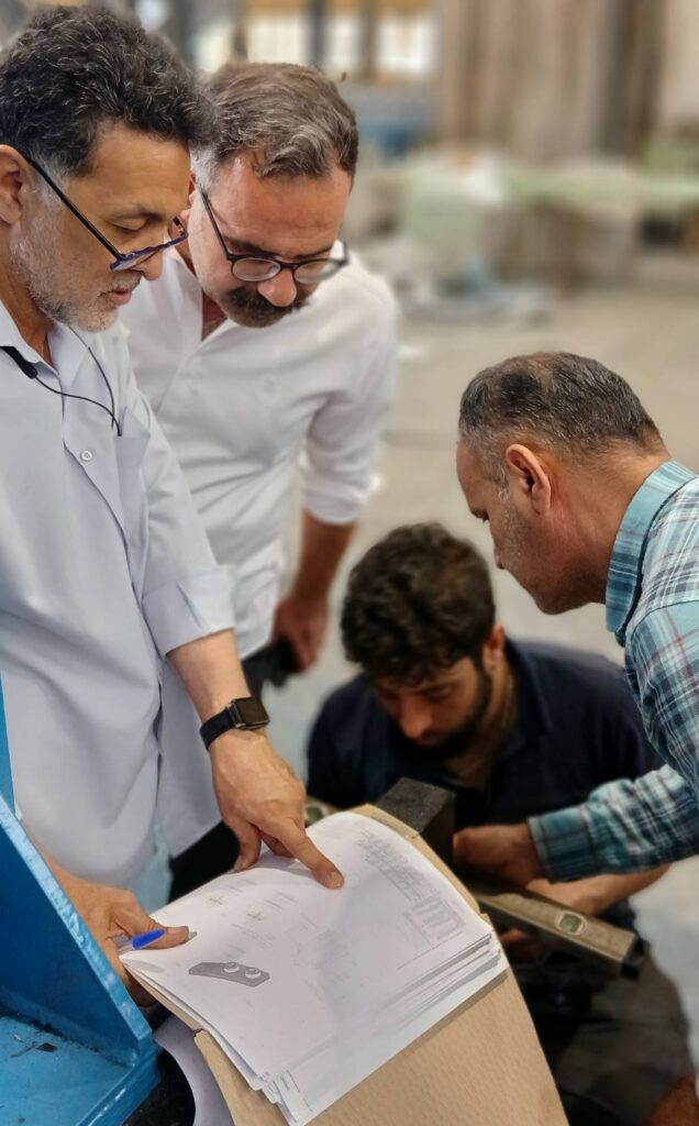 بازرسی از تجهیز عظیم ساخته شده برای کارخانه نورد گل گهر سیرجان